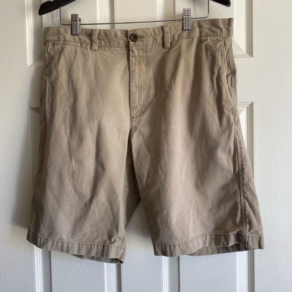 Banana Republic Men's Khaki Flat Front Shorts